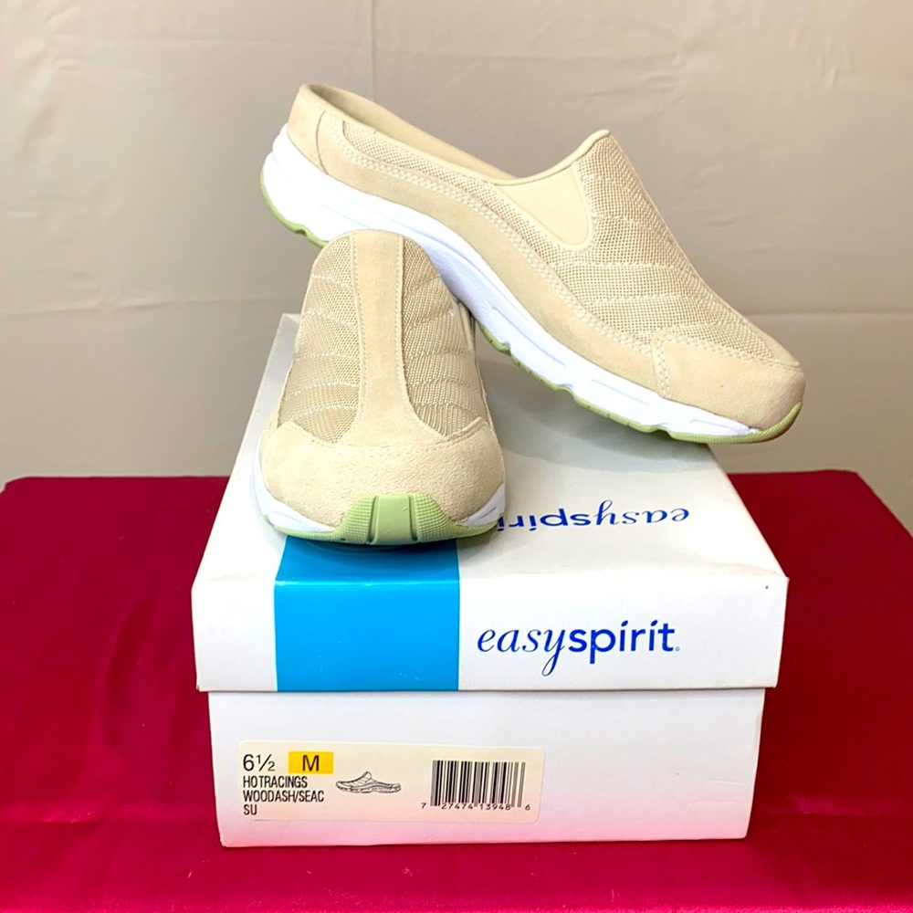 Easy Spirit slip-on sneakers. Size 6.5
